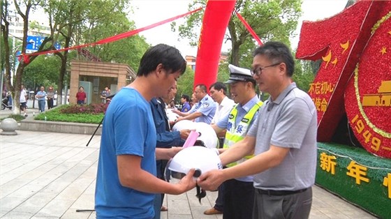 1591758599464030216.jpg 202.jpg