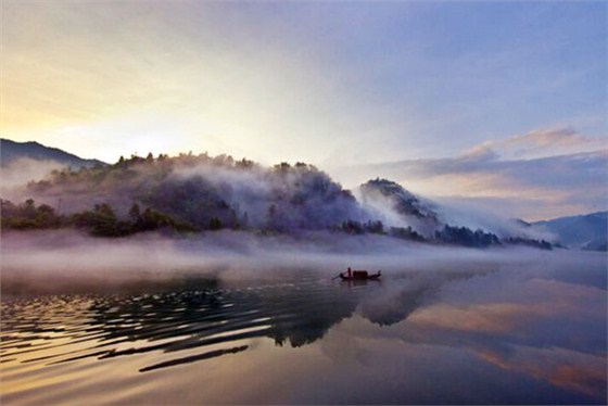 到郴州不知如何玩? 郴汽集團(tuán)小編來為您推薦! 到郴州不知如何玩? 郴汽集團(tuán)小編來為您推薦!