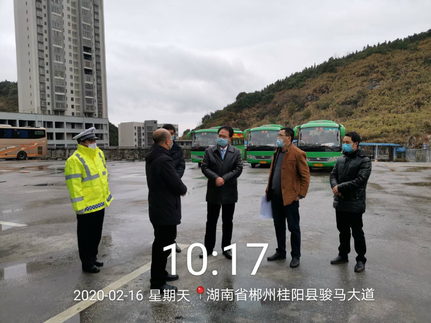 朱陽輝一行到桂陽駿馬亭汽車站檢查指導疫情防控工作 朱陽輝一行到桂陽駿馬亭汽車站檢查指導疫情防控工作